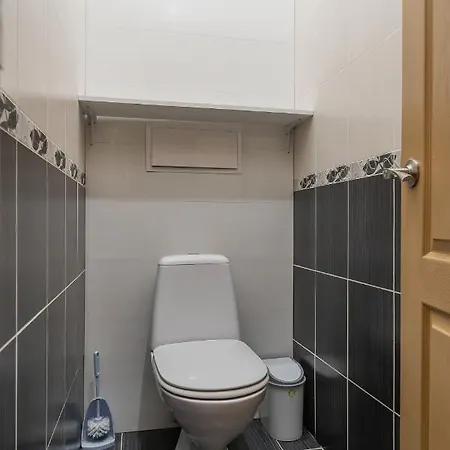 Nezavisimosti 60 Apartment